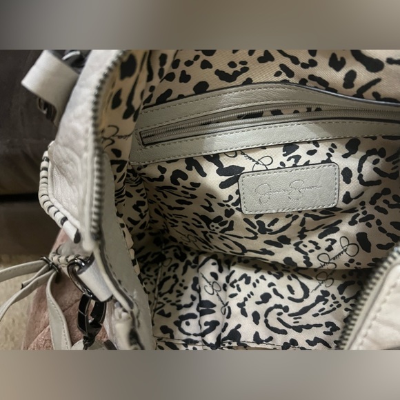 Light grey Jessica Simpson purse - Picture 3 of 6